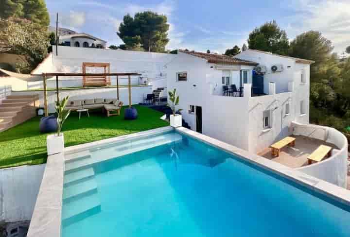 Stunning Villa with Panoramic Views in Marquesa V, Denia