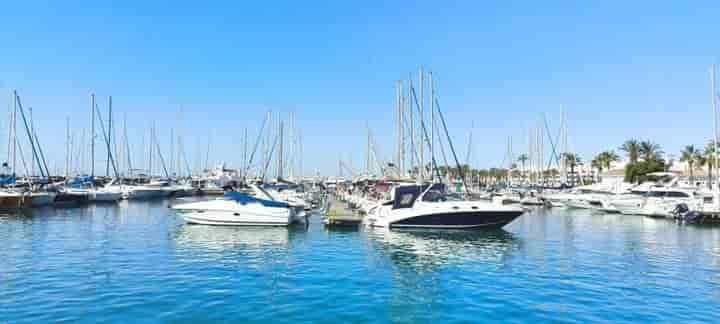 2-комнатная квартира в Benalmádena Marina