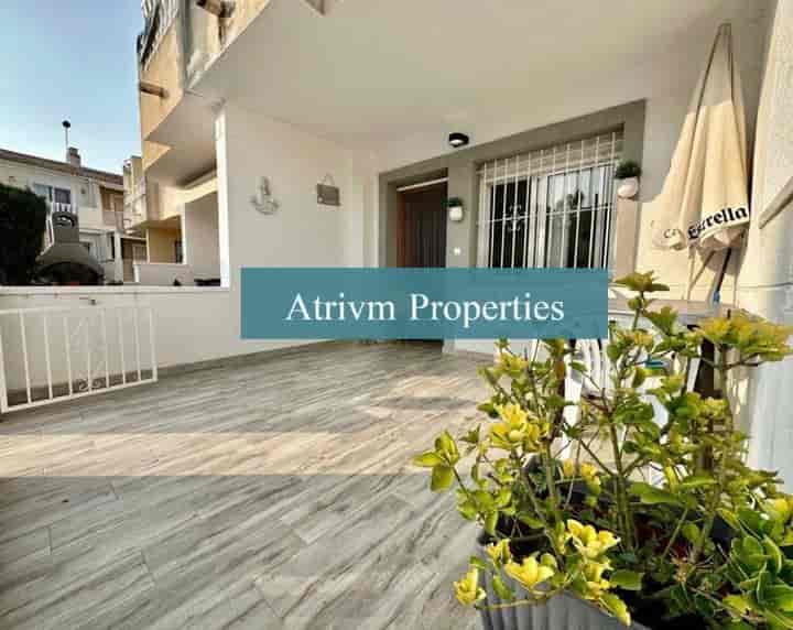 Ground Floor Apartment with Pool Views in [Location] - Winter Rentals Available!