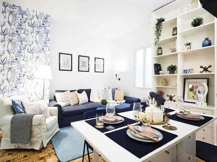 Charming 2-Bedroom Apartment in Quiet Madrid Neighborhood