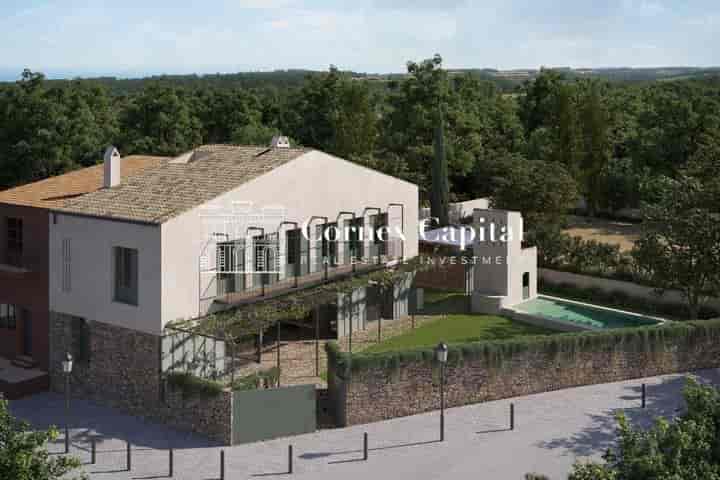 Stunning New Build in Peratallada, Costa Brava – Ready by Late 2024!