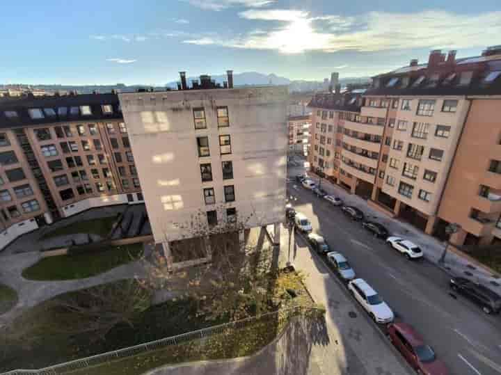 Stunning 3-Bedroom Apartment with Panoramic Views Near HUCA, Asturias