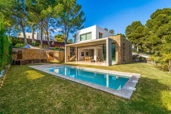 Luxury Villa in El Portet, Moraira - Steps from La Ampolla Beach