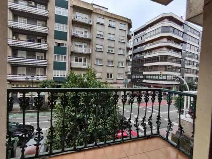 Просторная 4-спальная квартира на Avenida das Camelias, Plaza Independencia