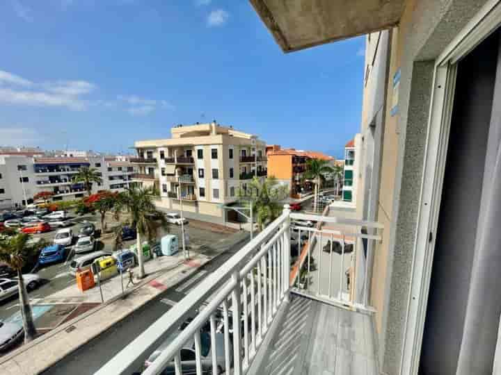 Charming 3-Bedroom Apartment in Adeje - Perfect for Living or Investing