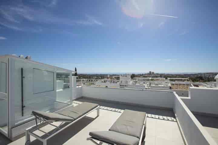 Fantastiska Aloha Pueblo Penthouse i Marbella