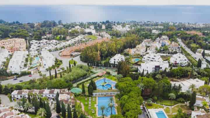 Sunny 3-Zimmer-Wohnung in Señorio de Marbella