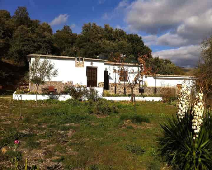 Charming 3-Bedroom Cortijo in Mecina Bombarón