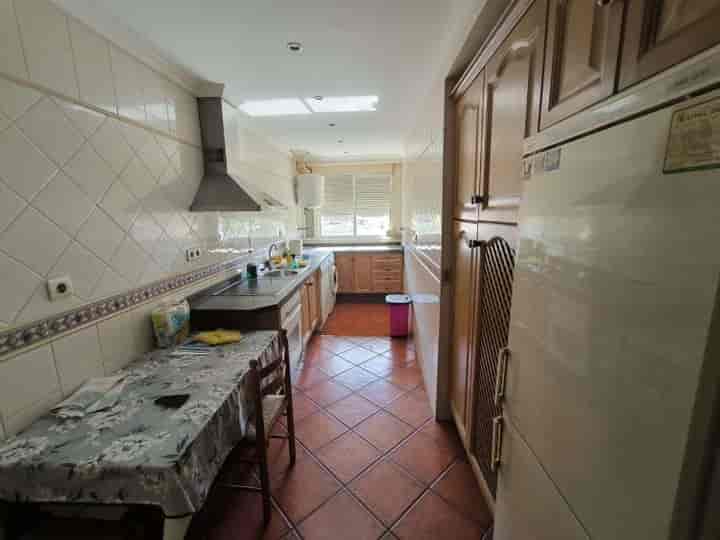 Geräumige 3-Zimmer-Wohnung in einer ruhigen andalusischen Nachbarschaft