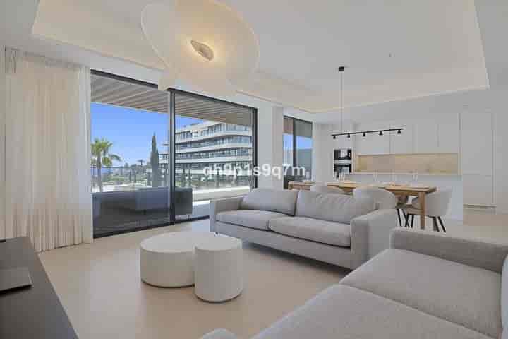 Luxurious Beachfront Apartment in Marbella