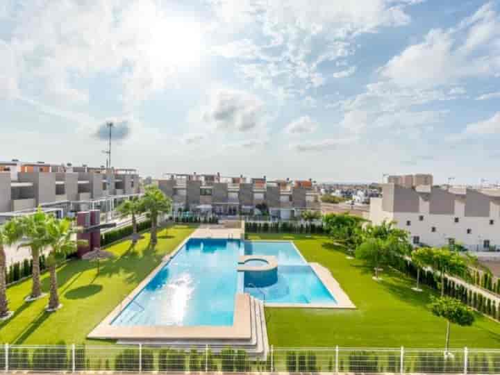 Stunning Penthouse in La Isla 2, Aguas Nuevas, Torrevieja