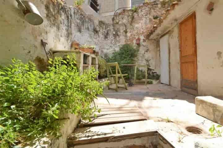 Charming Townhouse for Sale in Campanet, Mallorca