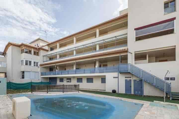 Charming Apartment in Las Gabias - Your Dream Home Awaits!