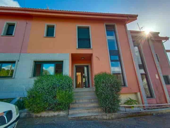 Charming 4-Bedroom Terraced House Near Lanzada Beach