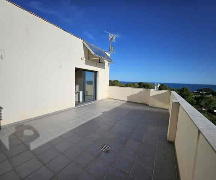 Stunning Detached House with Sea and Mountain Views in [Location]