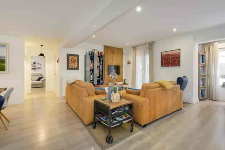 Stunning 4-Bedroom Apartment in the Heart of Gracia, Barcelona