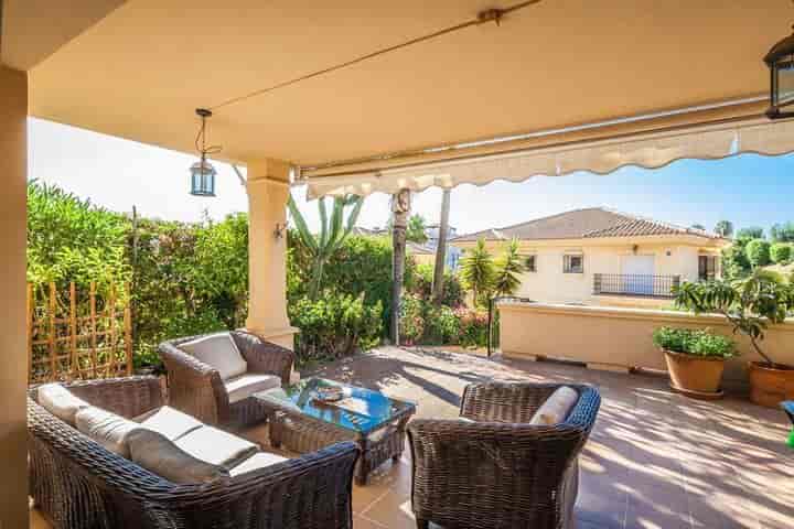 Spacious Semi-Detached House in Riviera del Sol