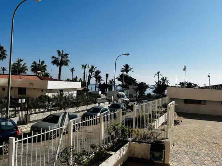 Beachfront Bliss in Almuñécar - Spacious 3-Bedroom Apartment