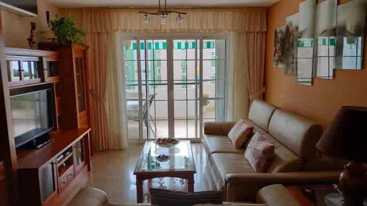 Sunny Beachside Apartment in El Palo, Málaga