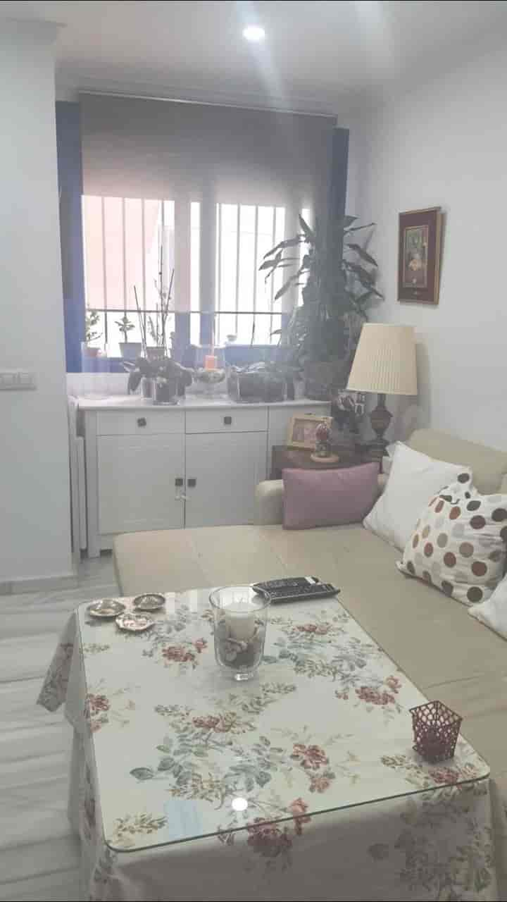 Квартира Sunny Ground Floor в Лос-Боличе, Фуэнхирола
