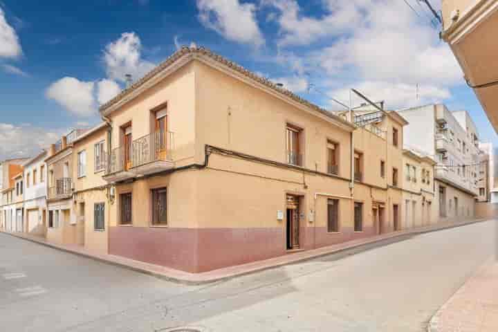 Charming 4-Bedroom Home for Sale in Caudete