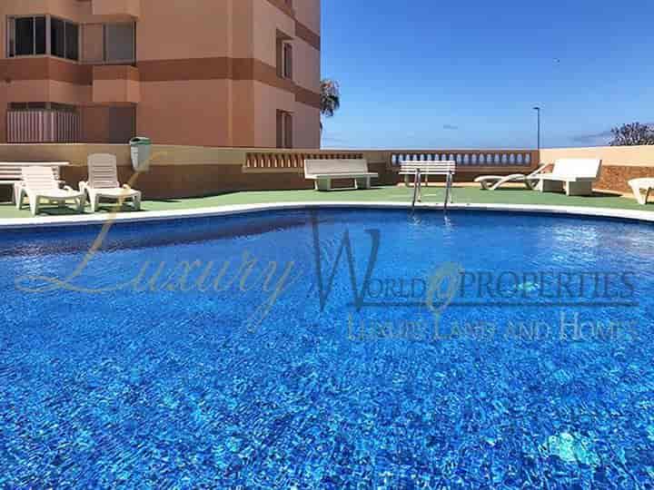 Charming Apartment in Radazul – Your Sea Retreat!