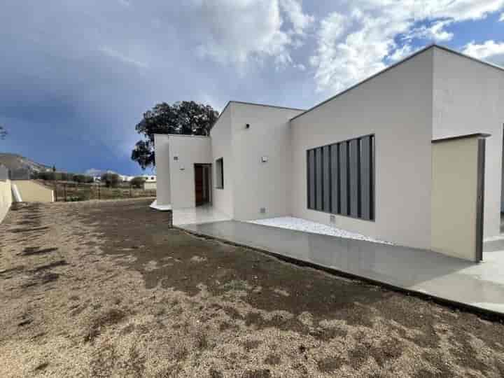 Stunning New Construction Home in Palau-Saverdera