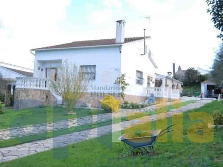 Charming Detached House in Montbarbat - Your Dream Getaway