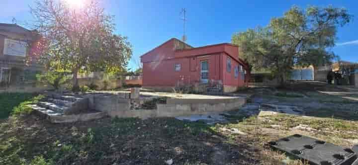 Charming Villa for Sale in Lliria - Your Dream Retreat Awaits!