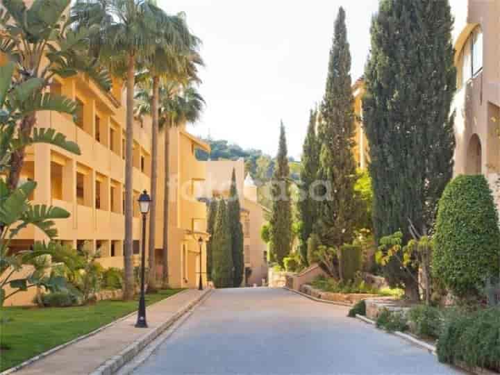 Charmante Erdgeschosswohnung mit eigenem Garten in Elviria, Marbella