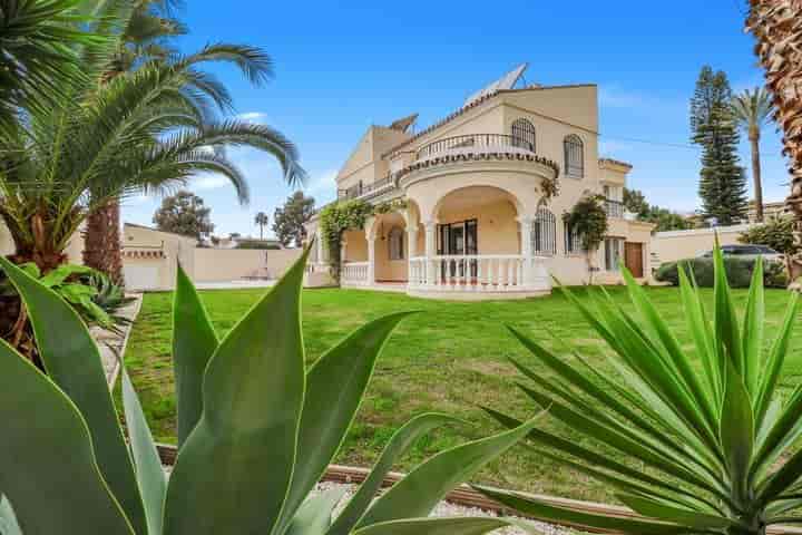 Charming Villa Near the Beach in Don Pedro, Estepona