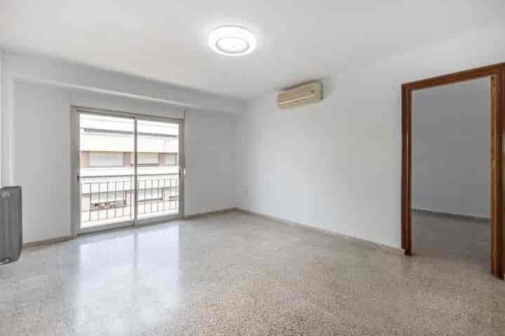 Bright 2-Bedroom Apartment in Central Carril del Picón