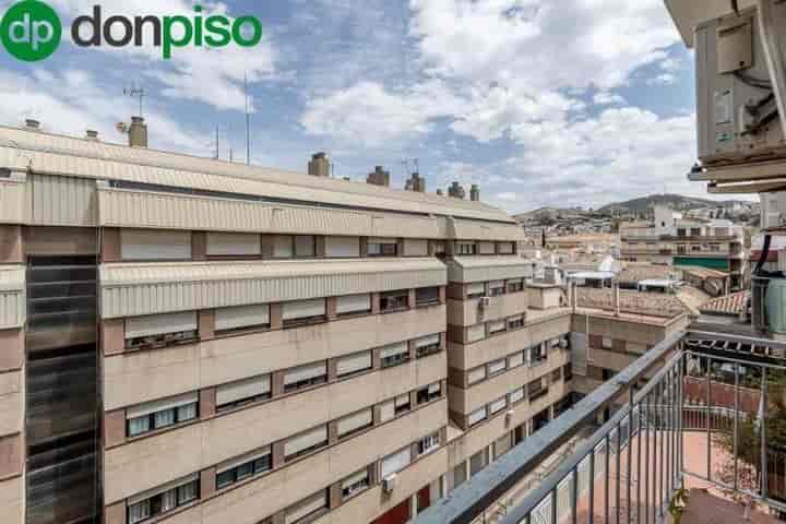 Sunny 2-Bedroom Apartment in Carril del Picón, Perfect Location!