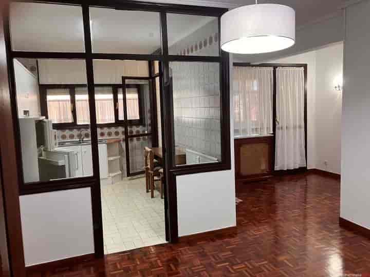 Spacious 100 m² Apartment in Prime Location