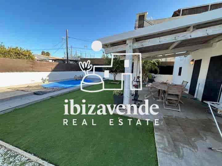 Charming Winter Rental in Jesus, Ibiza - Pool & Garden Oasis