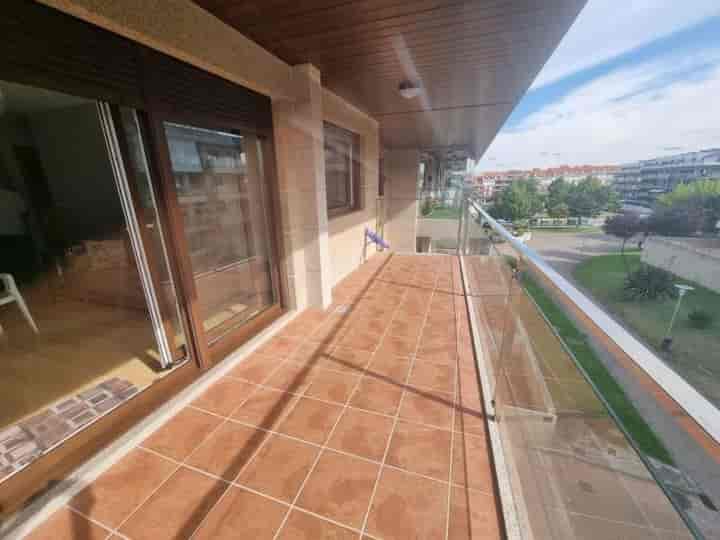 Modern City Flat with Balcony – Heart of the City