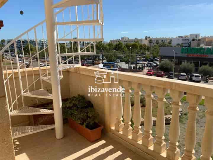 Sunny Penthouse for Rent in Santa Eulalia