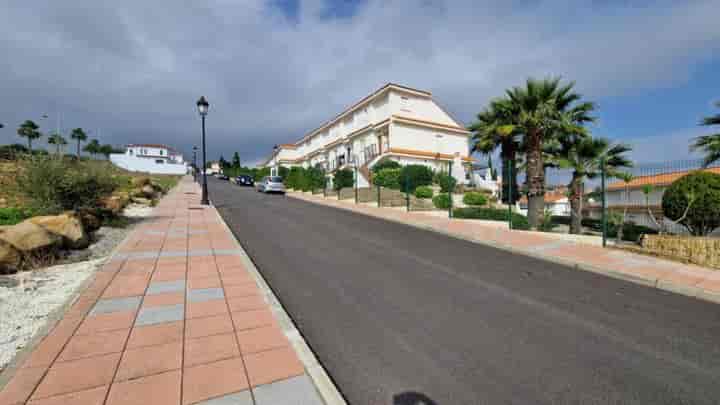 Bliss au bord de la plage: Appartement 2 chambres dans une urbanisation tranquille