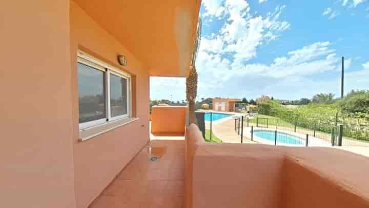 Stunning 3-Bed Lägenhet i Casares, Costa del Sol