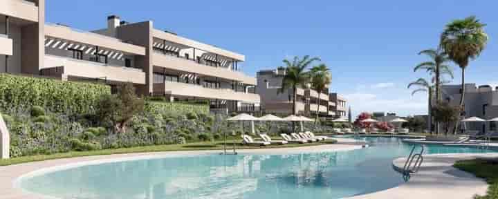 Stunning 3-Bed Apartment in Casares Costa