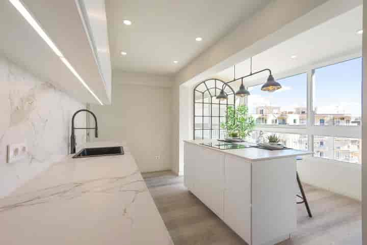 Stylish Penthouse Living in El Terreno, Palma