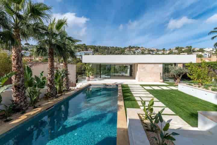 Stunning Villa in an Exclusive Southwest Paradise