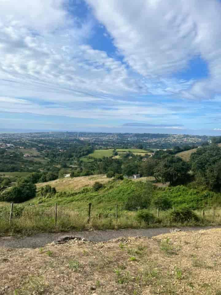 Stunning Finca in Robledo with Breathtaking Views of Gijón