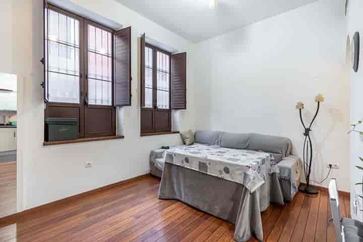 Charming 2-Bedroom Apartment in the Heart of Velez-Malaga