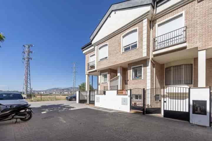 Spacious 4-Story Home in Armilla - Just 2 Minutes from Nevada Shopping Center!