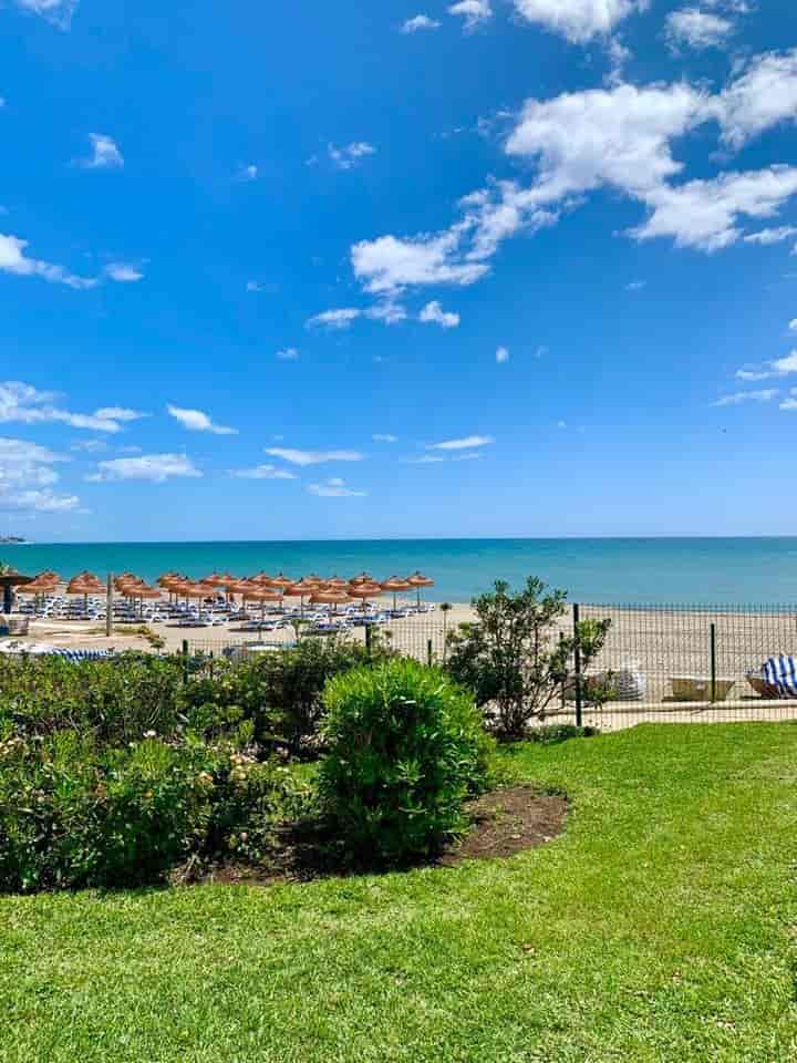 Beachfront Bliss in Sunny Shores