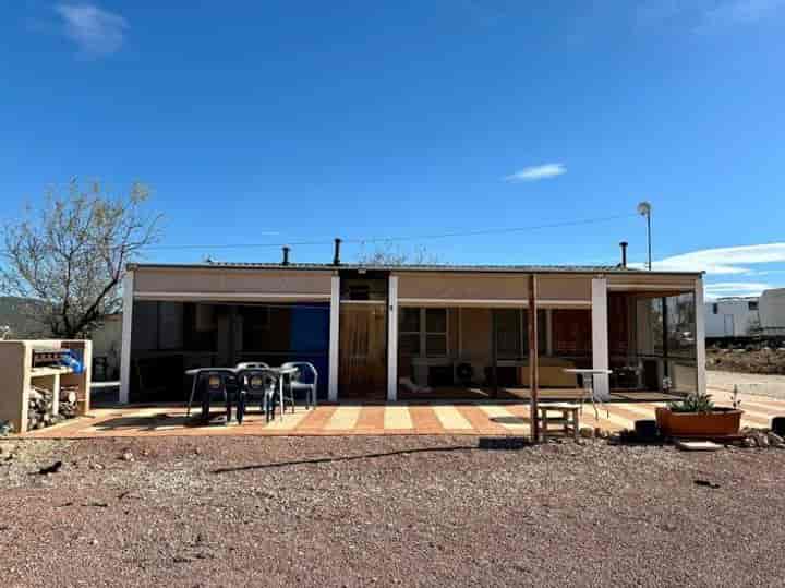 Charming 3-Bedroom Cottage in Sunnyvale