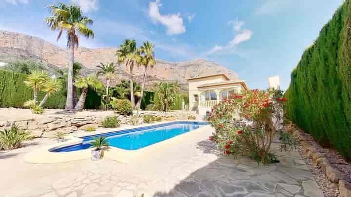 Stunning 3 Bedroom Villa in Montgo with Pool and Garden