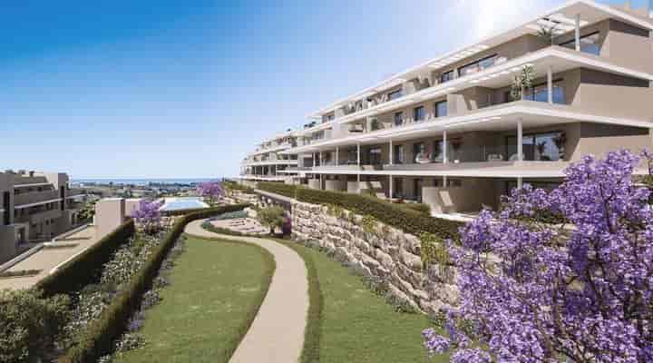 Impresionante Apartamento con vistas al mar en Milla de Oro, Marbella