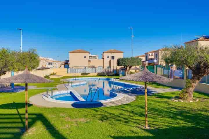 Charming Semi-Detached Villa near Central Torrevieja